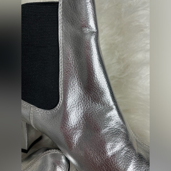 B.A.I.T silver metallic booties size 6.5 - Picture 9 of 15